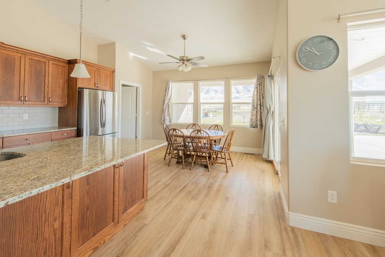 7118 N Blue Moon Dr - Photo 7 of 36