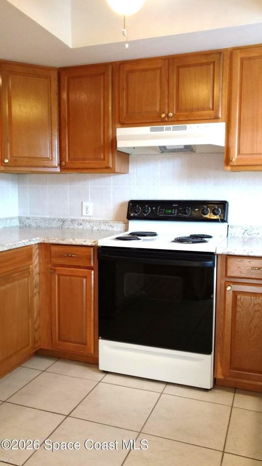 200 Saint Lucie Ln Apt 509 - Photo 4 of 17