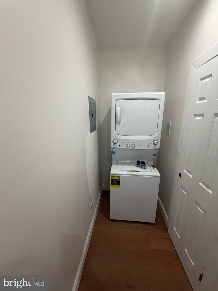 1224 Maryland Ave Ne Apt 4 - Photo 7 of 11