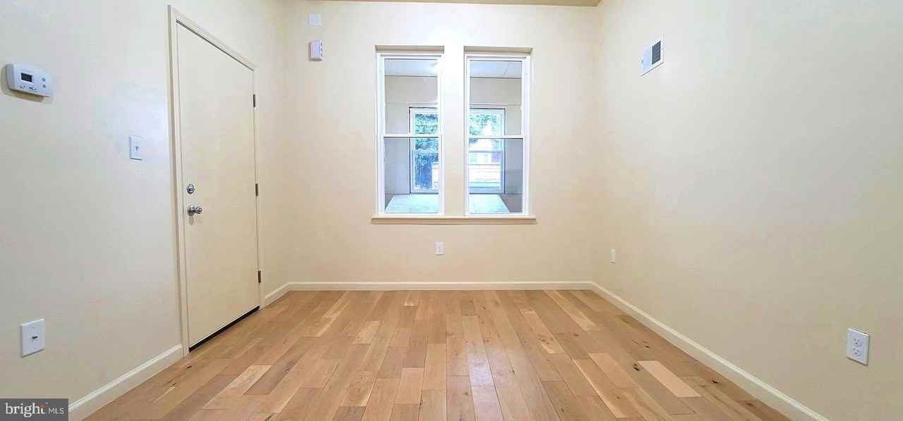 1219 W Silver St Unit 1 - Photo 2 of 15