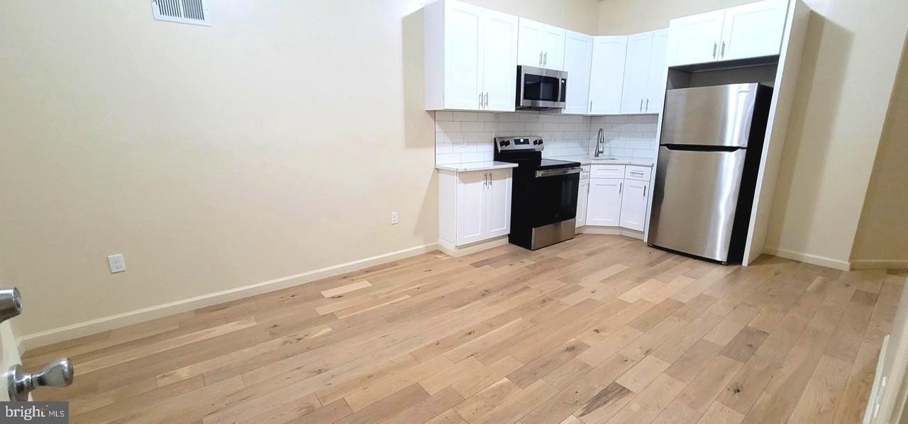 1219 W Silver St Unit 1 - Photo 3 of 15