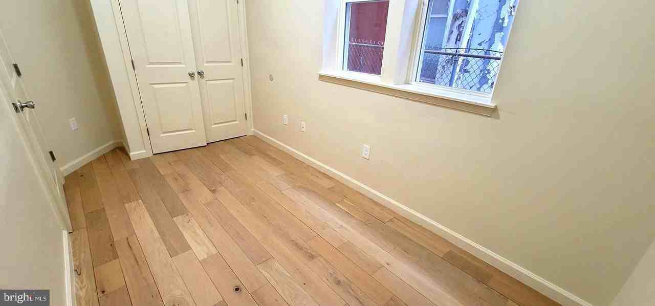 1219 W Silver St Unit 1 - Photo 7 of 15