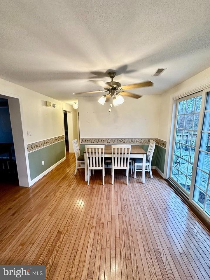 14661 Rogers Ford Rd - Photo 5 of 35