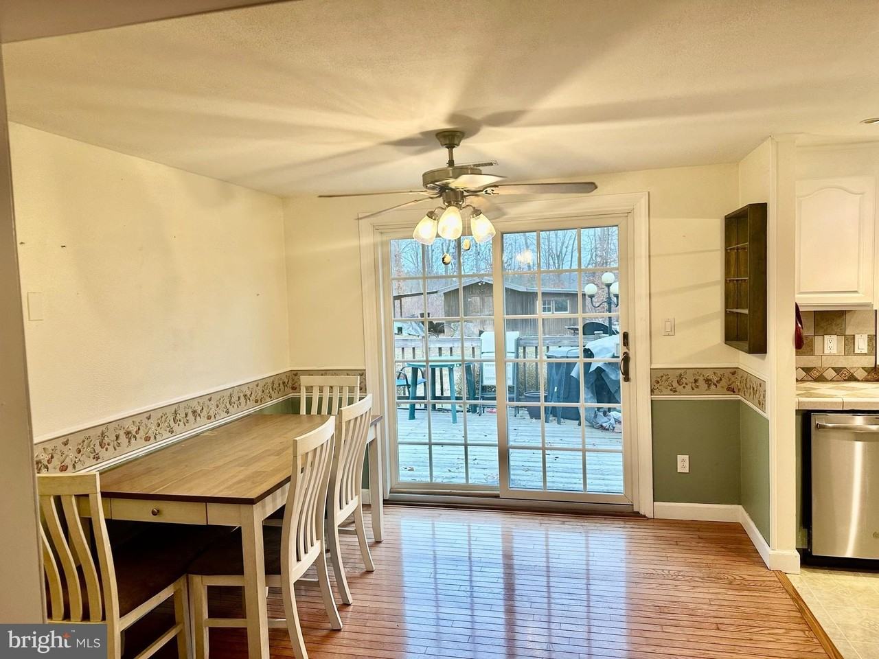 14661 Rogers Ford Rd - Photo 7 of 35