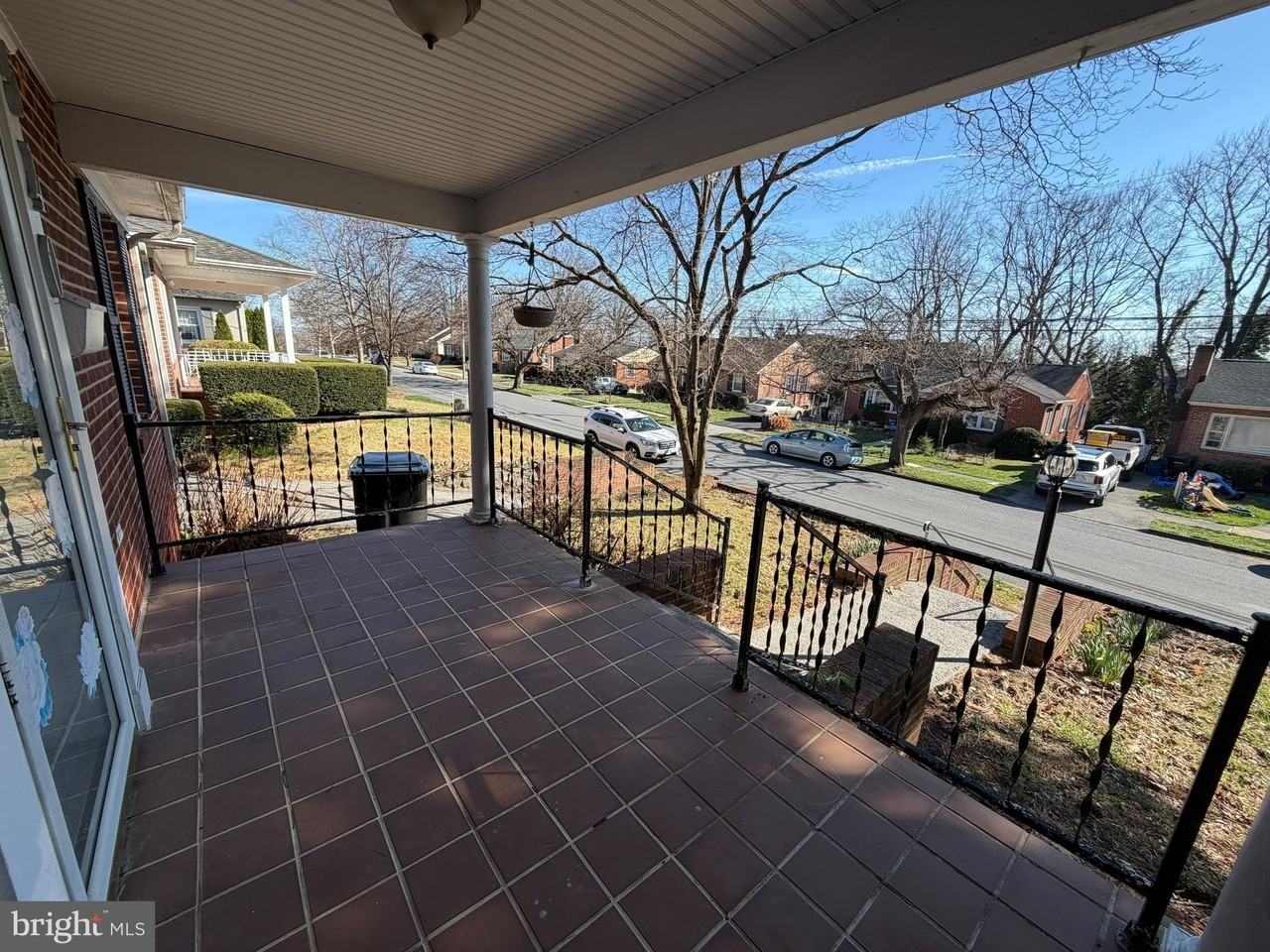 540 Bellview Ave - Photo 5 of 30