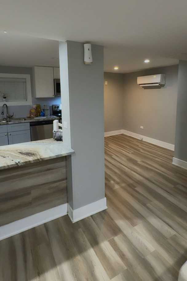 5703 W Seminole St ##Gw - Photo 2 of 9