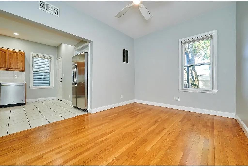 5 Transit Street5 Transit Street - 3 #3 - Photo 3 of 9