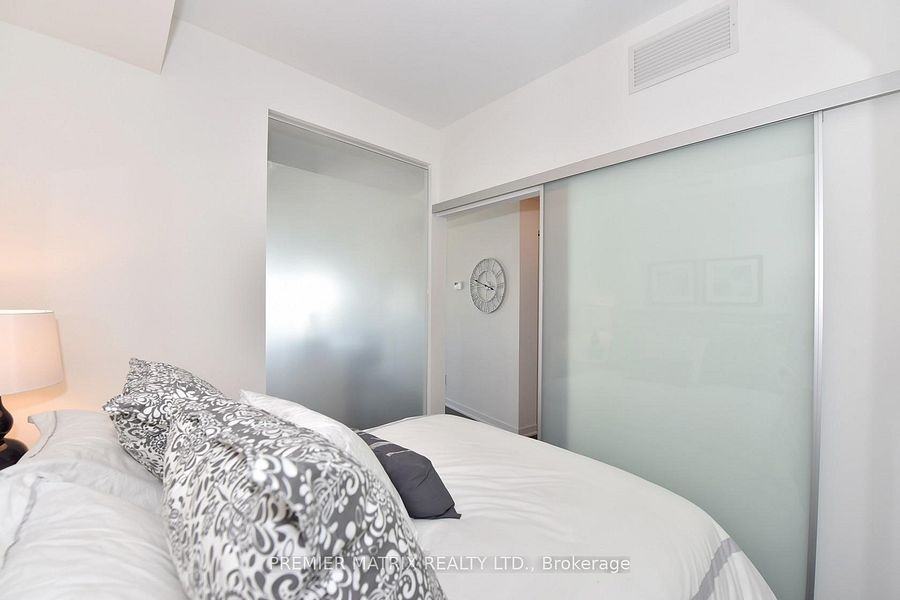 51 East Liberty Street #1905 - Photo 5 of 23