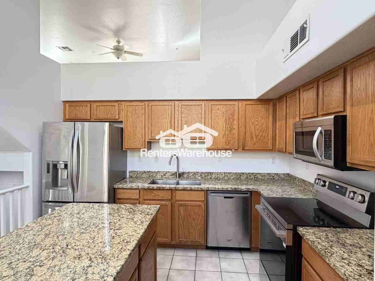 776 S Beck Ave - Photo 4 of 20