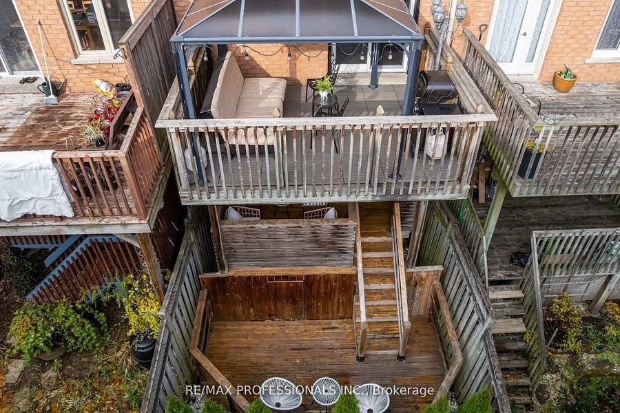 105 Harbourview Crescent - Photo 4 of 29