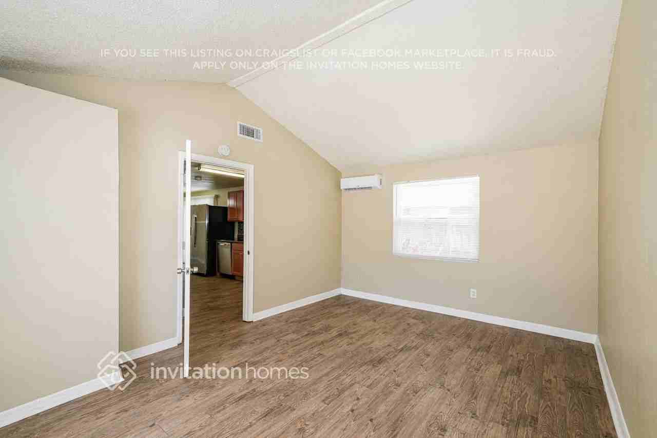 6405 Regatta Ct - Photo 5 of 17