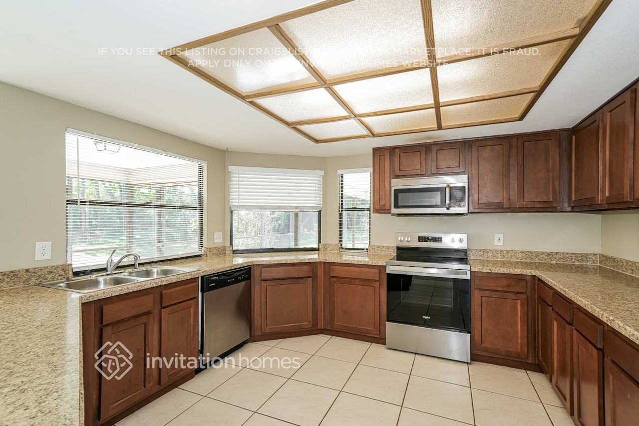 3214 Thackery Way - Photo 6 of 17