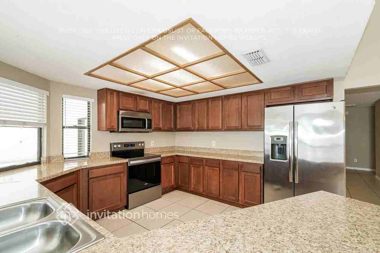 3214 Thackery Way - Photo 7 of 17