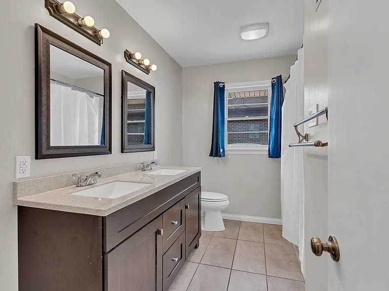 708 South Fabrique Drive - Photo 7 of 11