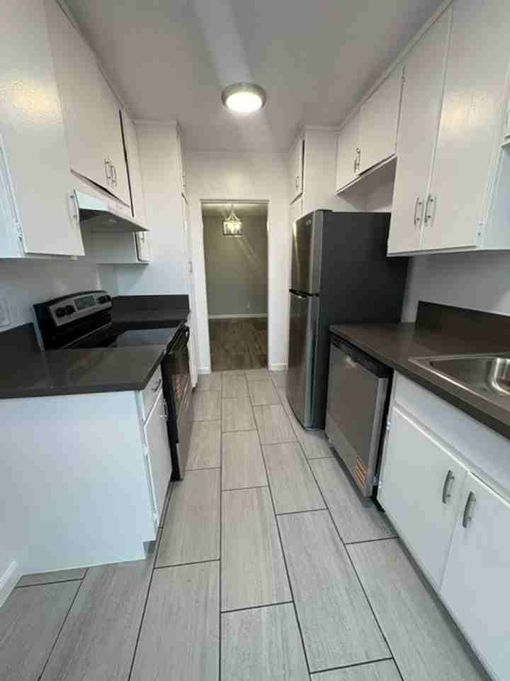 TARZANA 6150 - Photo 6 of 32