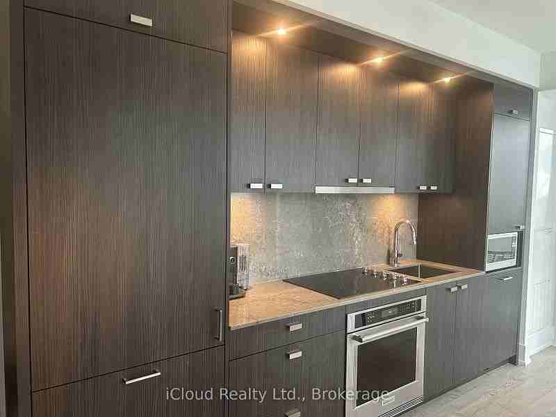 480 Front Street West #1014 - Photo 4 of 4