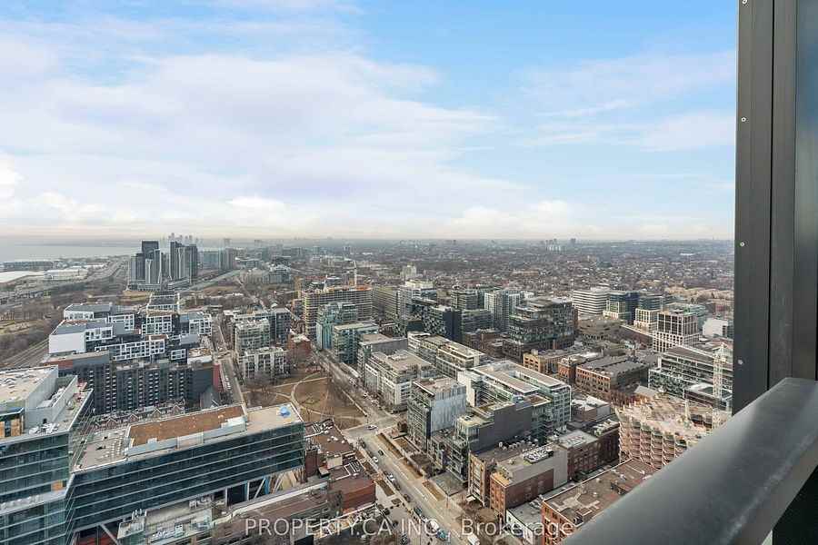 470 Front Street West - Photo 8