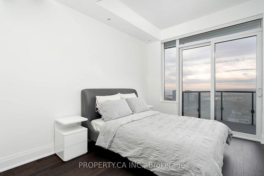 470 Front Street West - Photo 9