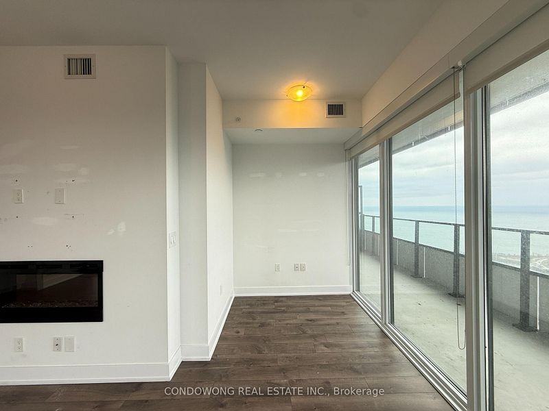 30 Shore Breeze Drive #4020 - Photo 3 of 10