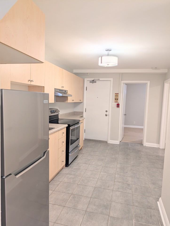 Mississauga Rd & Lakeshore Rd W #1 - Photo 2 of 13