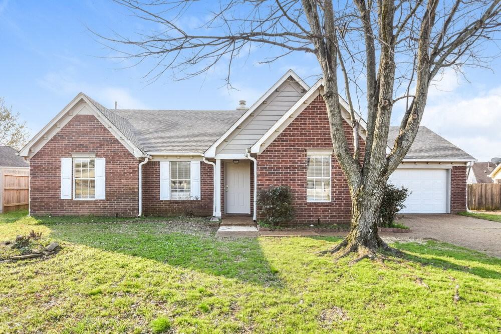 2570 Appling Glen Dr - Photo 3 of 16