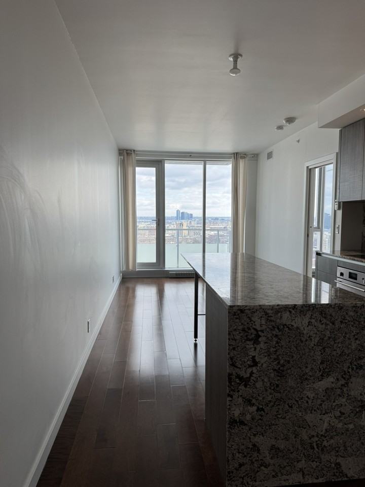 1450 Boul René-Lévesque O #1110 - Photo 2 of 20