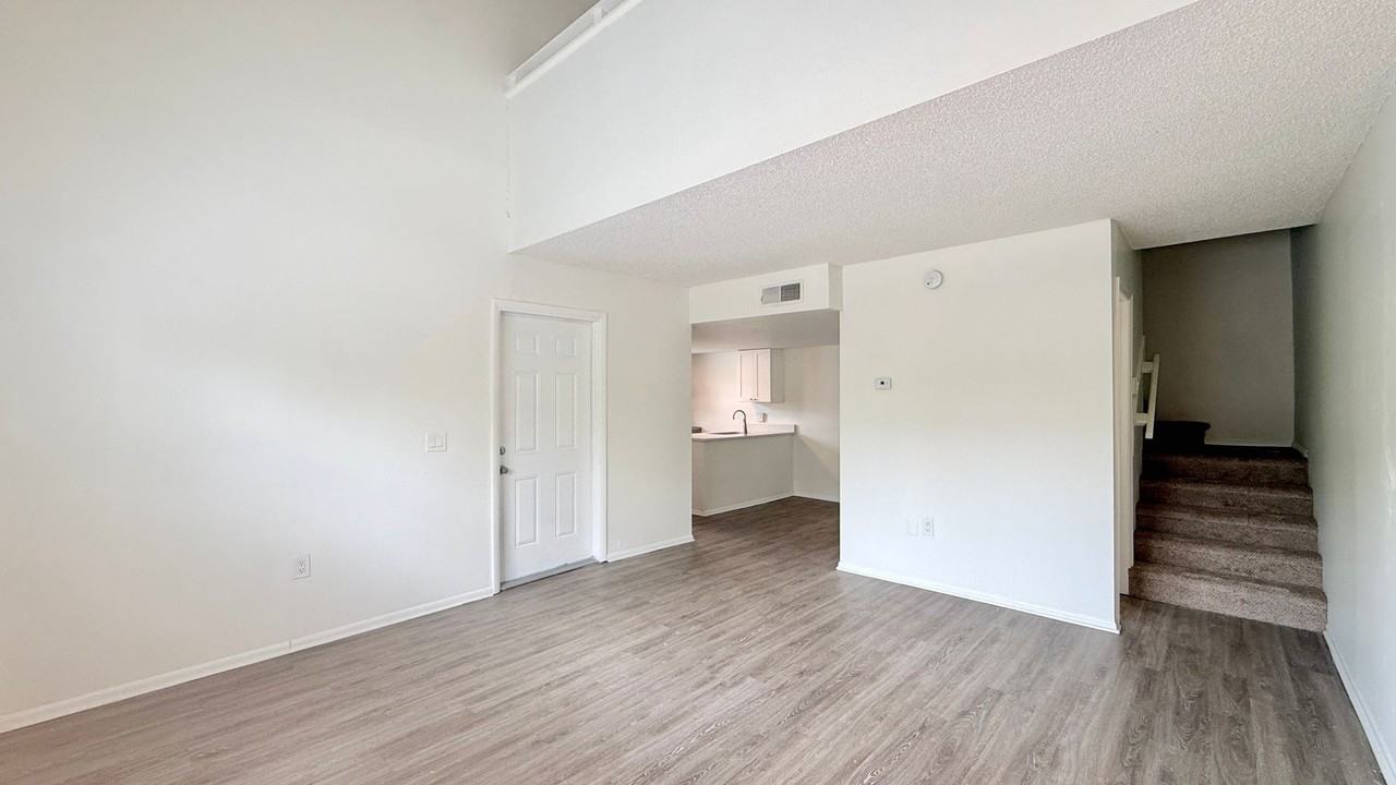 Altura Largo - Photo 7 of 50