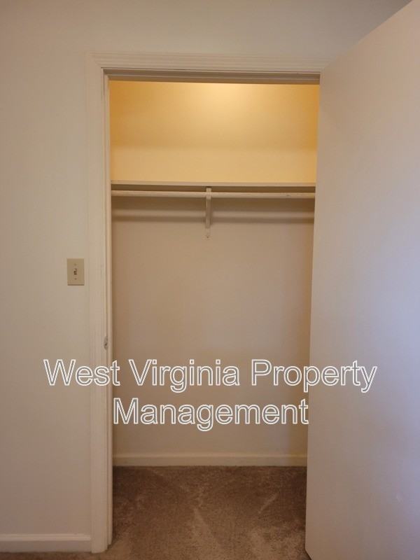 156 Cardinal Way - Photo 4 of 16