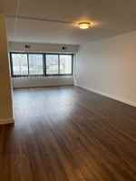 featured image of 100 Oxford Dr