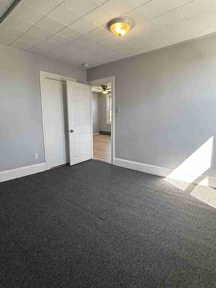 110 Capital Street #3 - Photo 7 of 8