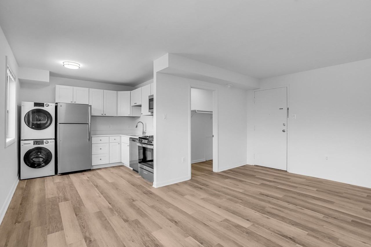 Foxhall Terrace - Photo 4 of 11