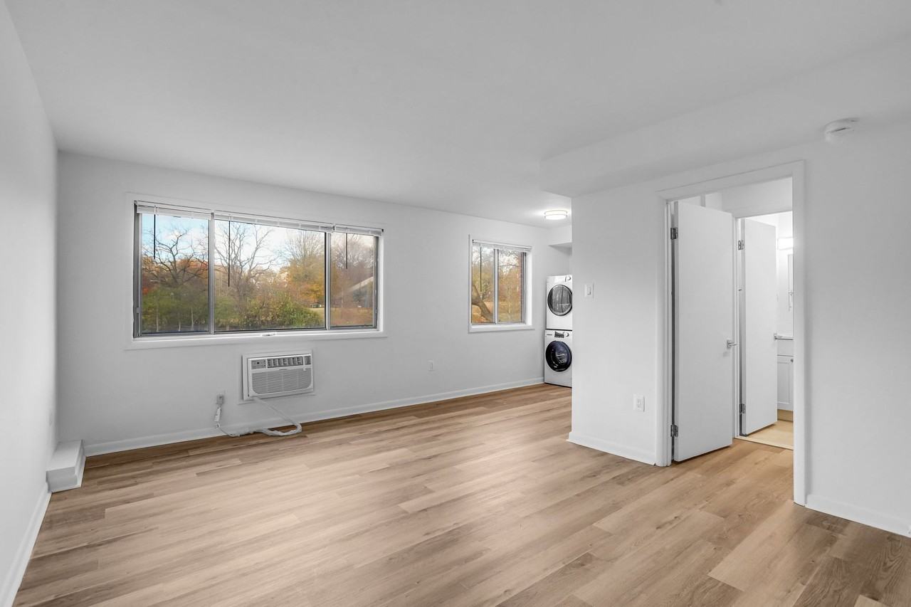 Foxhall Terrace - Photo 7 of 11