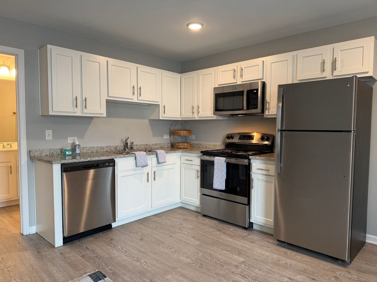 Park Crest Apartments - Photo 3 of 25
