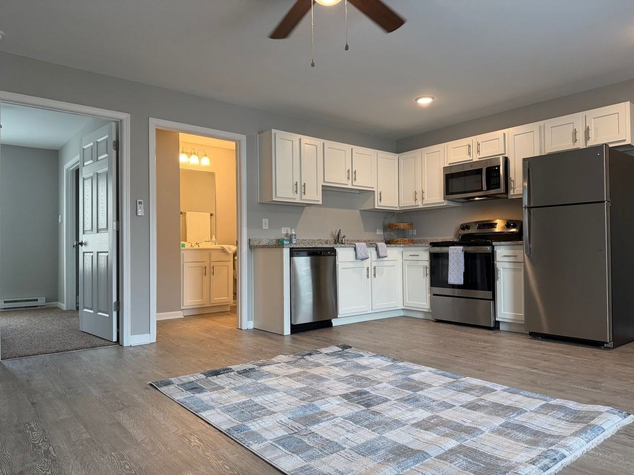 Park Crest Apartments - Photo 4 of 25