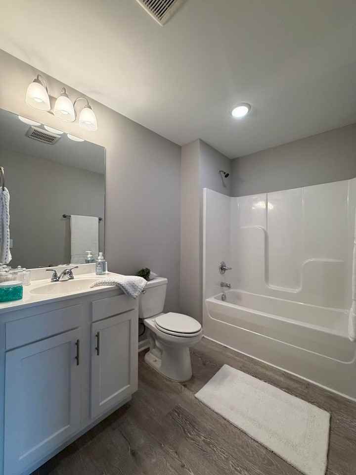 Park Crest Apartments - Photo 5 of 25