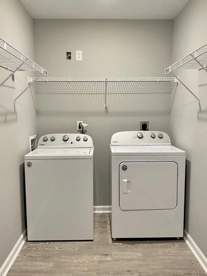 Park Crest Apartments - Photo 7 of 25