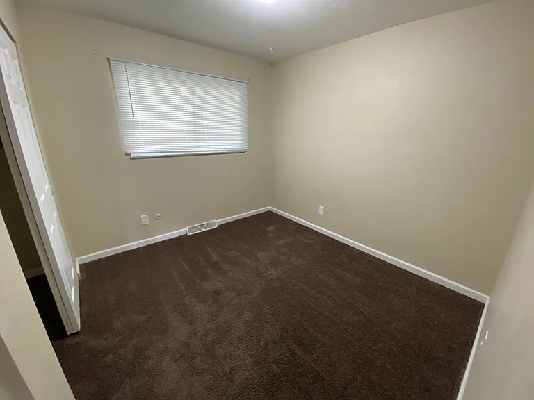 13040 Five Point Road - Photo 7 of 12