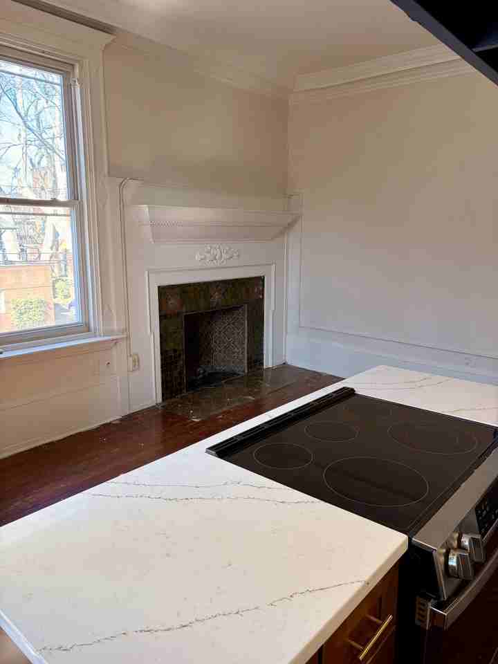 3511 Baring St - Photo 4 of 10