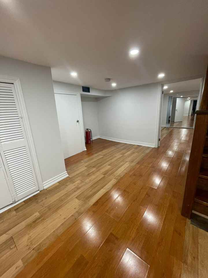 109 Lappin Ave - Photo 3 of 12