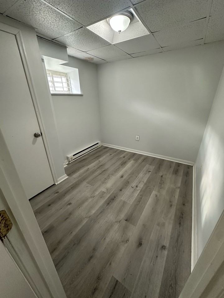 6633 Blakemore - Photo 2 of 5