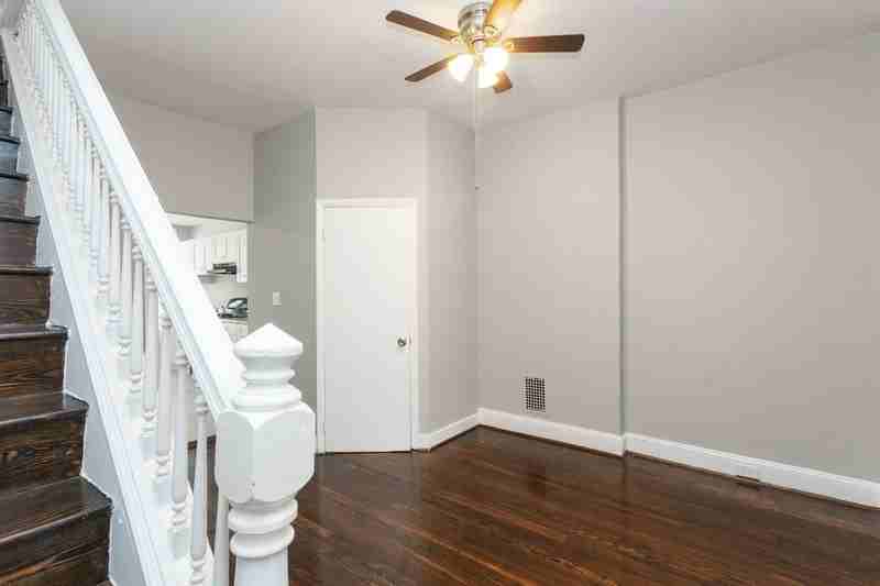 3529 Greenmount Ave - Photo 7 of 26