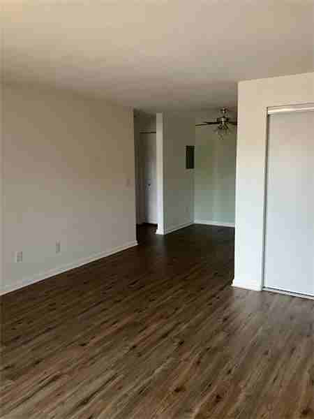 356 Lincoln St #10 - Photo 2 of 7