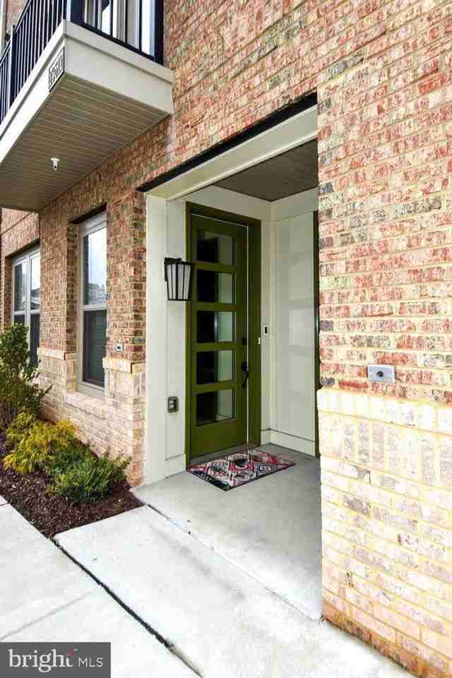 23610 Havelock Walk Ter - Photo 3 of 50