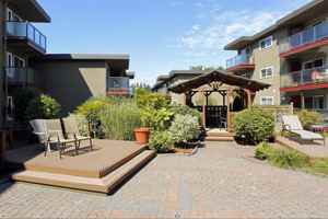 featured image of 537 Bellevue Way Se