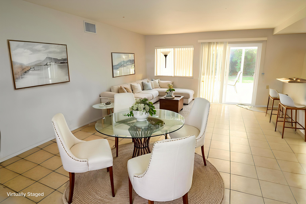 178 S Shattuck Pl - Photo 3 of 15