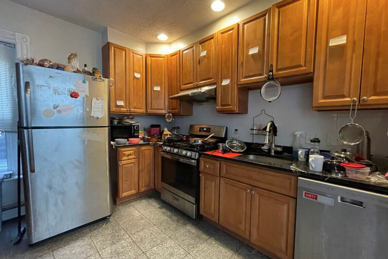 127 Cedar St #3 - Photo 2 of 7