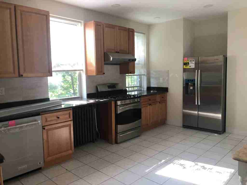 16 Copenger St #U2 - Photo 2 of 8