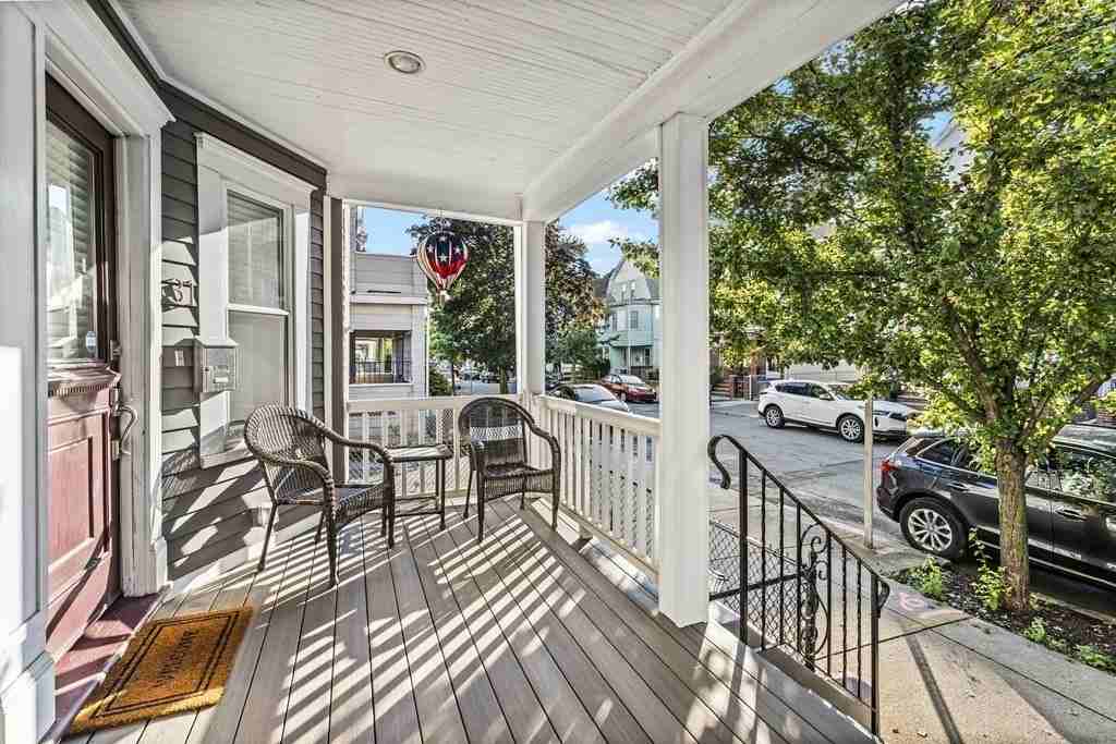 33 Wisconsin Ave - Photo 2 of 36