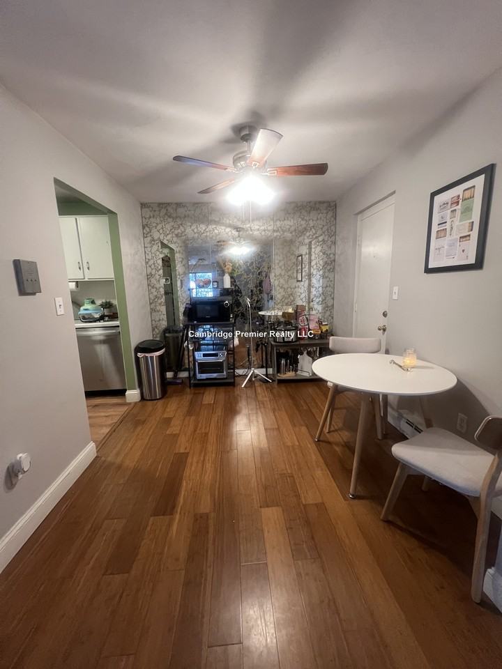 Washington St #9 - Photo 6 of 50