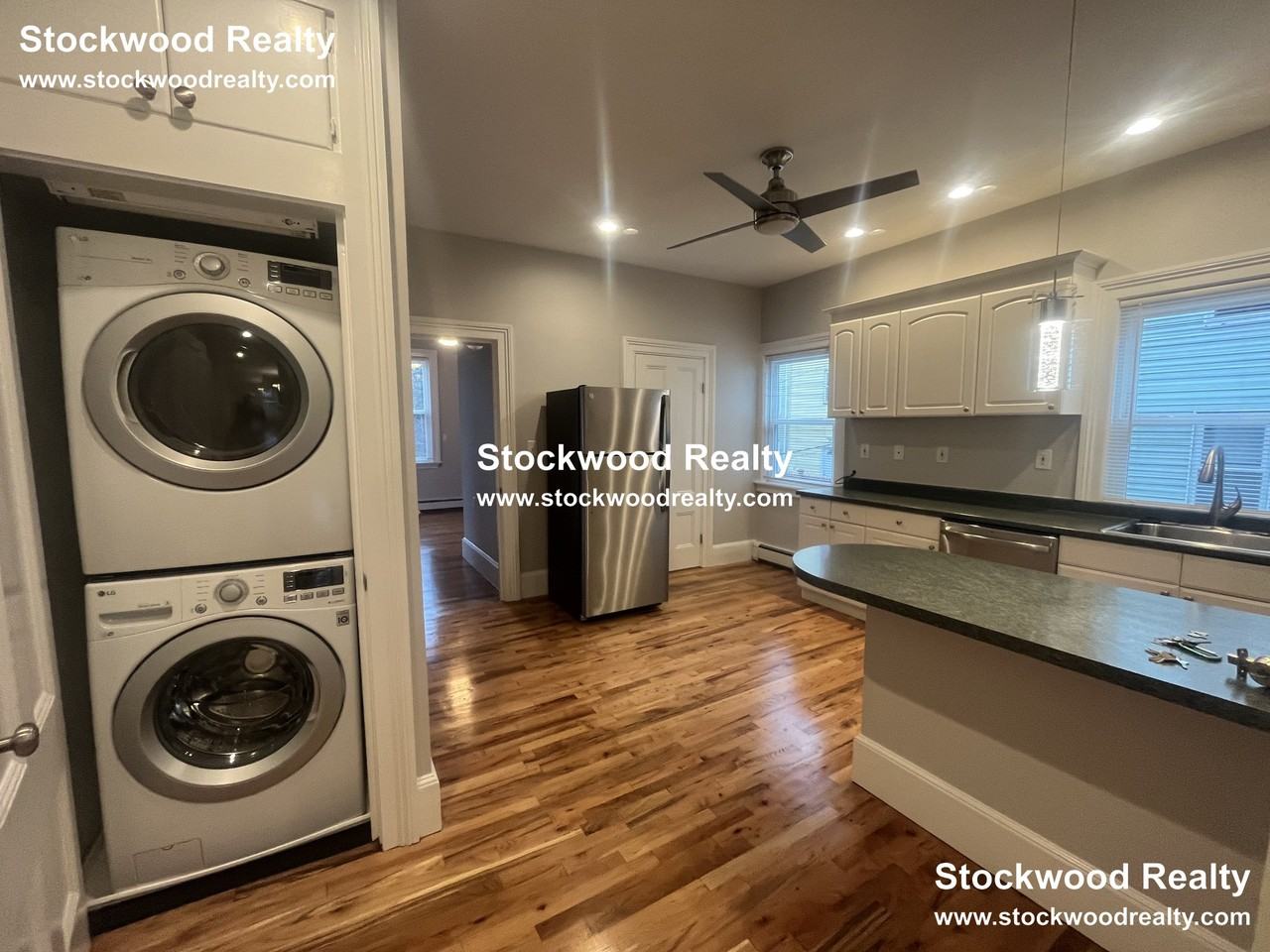 11 Moseley St #1R - Photo 4 of 35